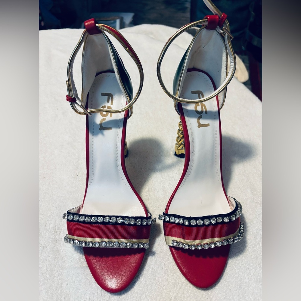 Brand New Stunning Heels By FSJ - size 11 - Heel Height 4 inches - box 46